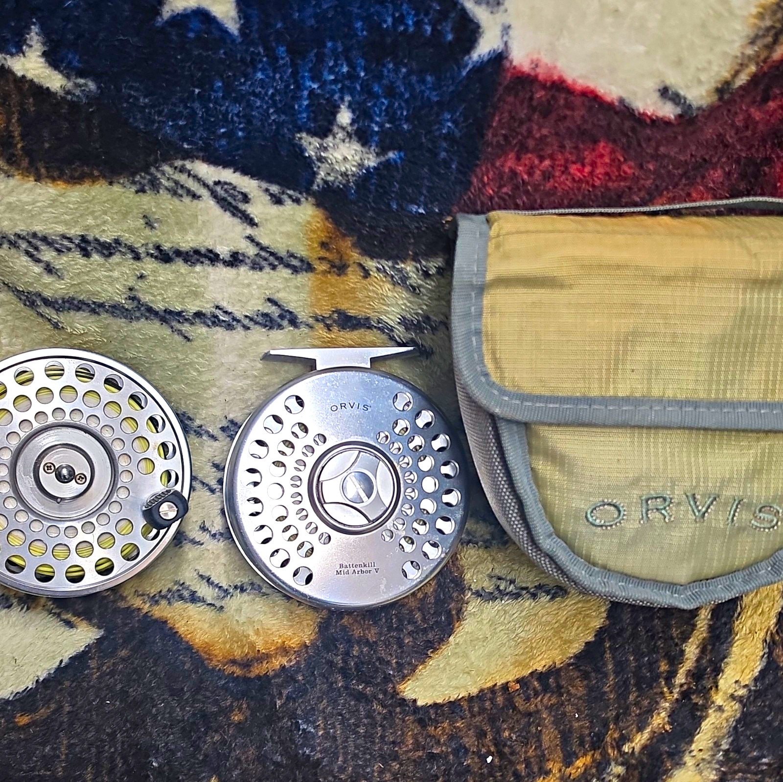 Orvis Battenkill Mid Arbor V Fly Reel, Silver, with Orvis Case Orvis Battenkill Mid Arbor V Fly Reel, Silver, with Orvis Case