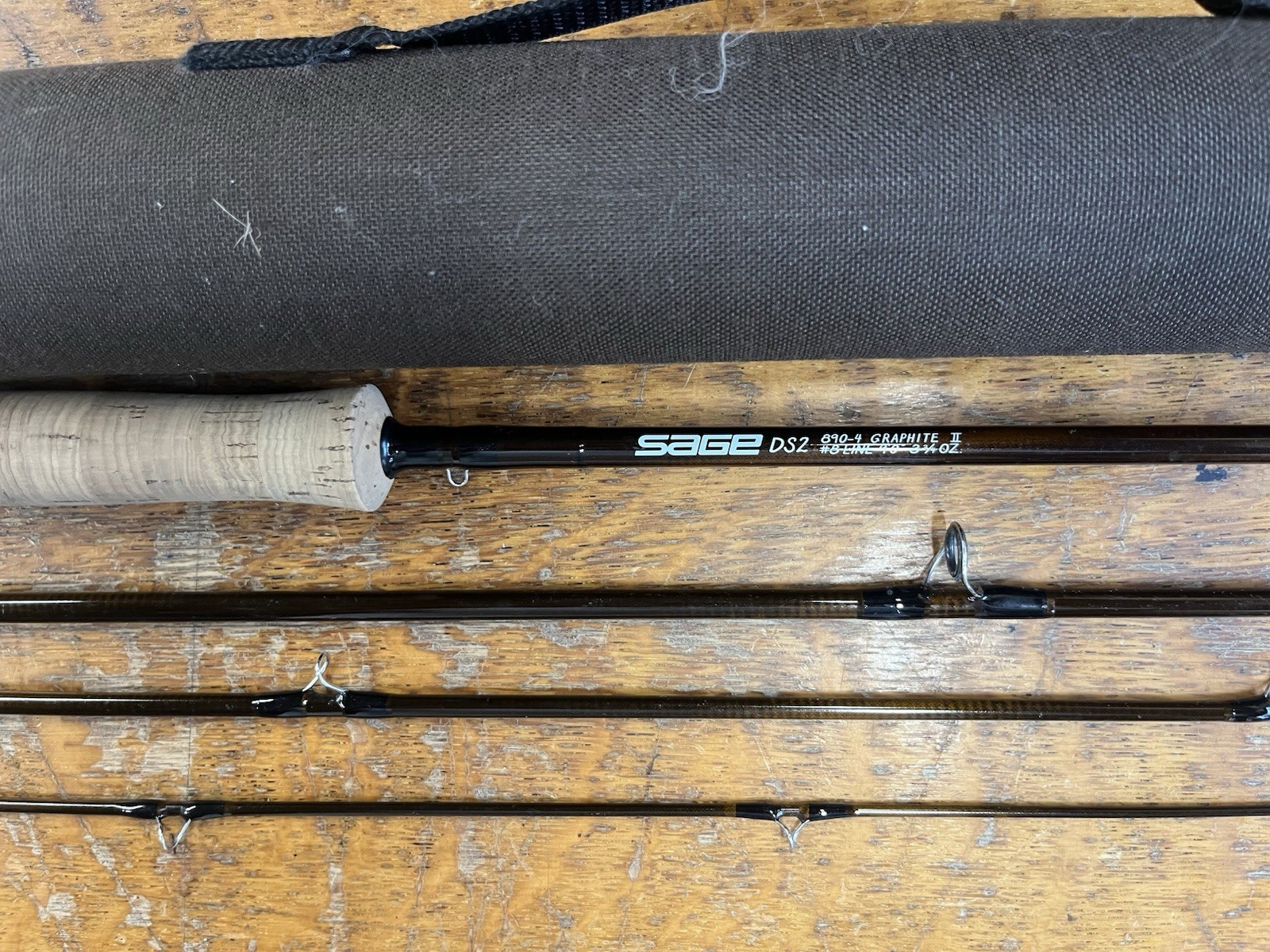 Sage DS2 Graphite II 890-4, 8 Weight, 4 Piece Fly Rod With Original Tube Sage DS2 Graphite II 890-4, 8 Weight, 4 Piece Fly Rod With Original Tube