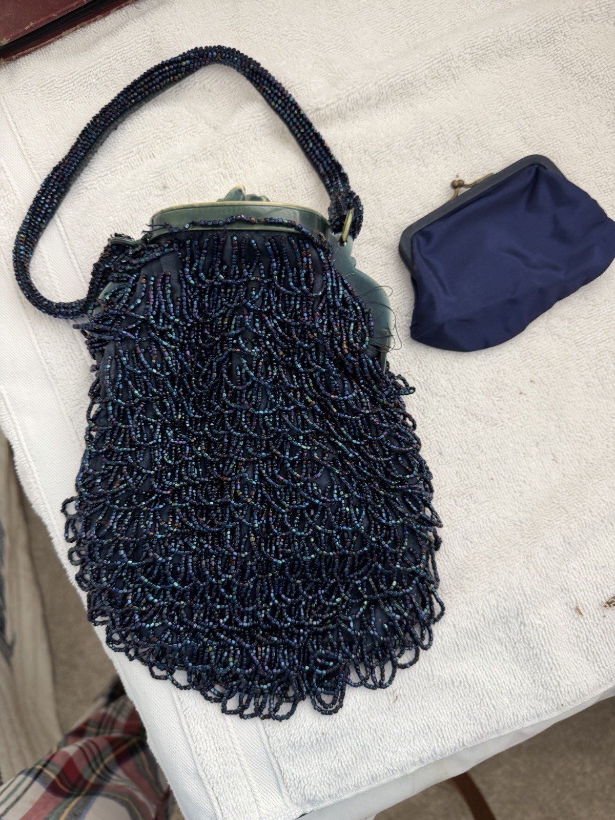 VINTAGE ART NOUVEAU STYLE LOOP BEADED EVENING BAG VINTAGE ART NOUVEAU STYLE LOOP BEADED EVENING BAG