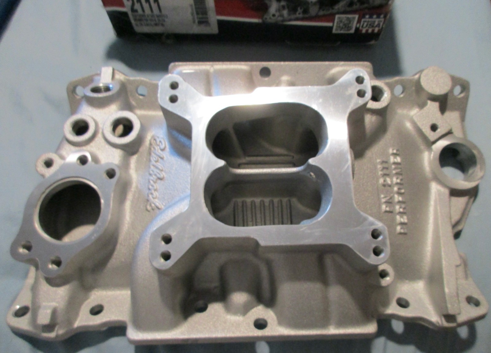 Edelbrock 2111 Performer Intake Manifold 4BBL for 1985-95 GM 90 Deg V6 3.8 & 4.3