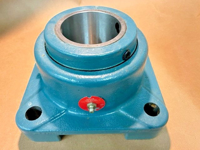 New Old Stock Dodge 4-bolt Flange Mount Bearing 2-15/16 Bore New Old Stock Dodge 4-bolt Flange Mount Bearing 2-15/16 Bore