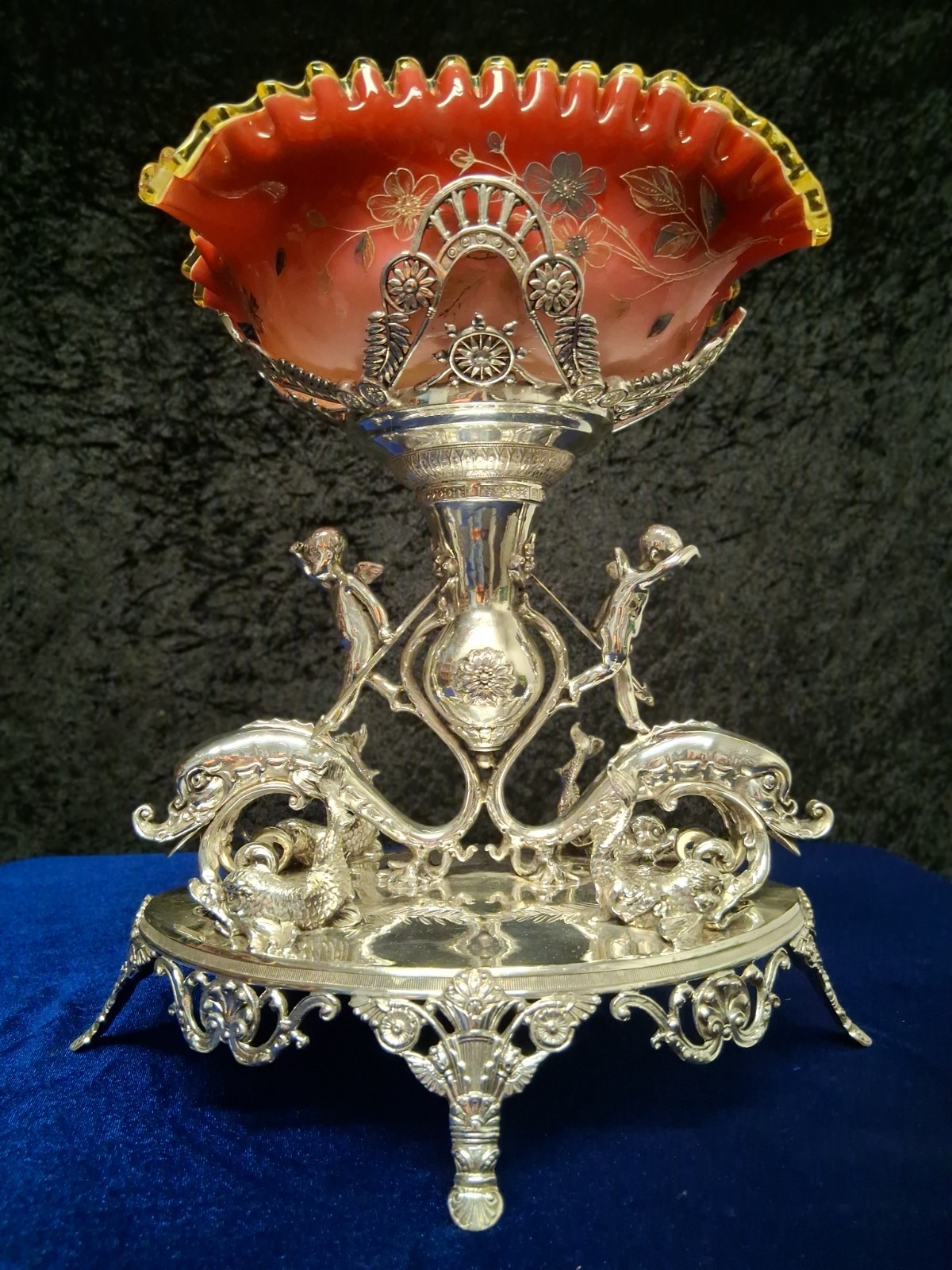 Rare Antique Centerpiece Meriden Britannia