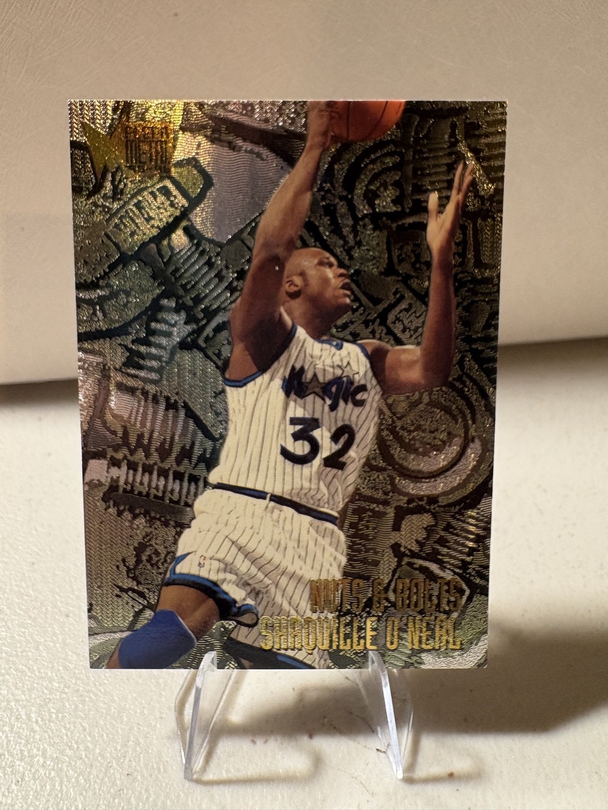 1995-96 Fleer Metal - Nuts & Bolts Shaquille O'Neal #215 1995-96 Fleer Metal - Nuts & Bolts Shaquille O'Neal #215