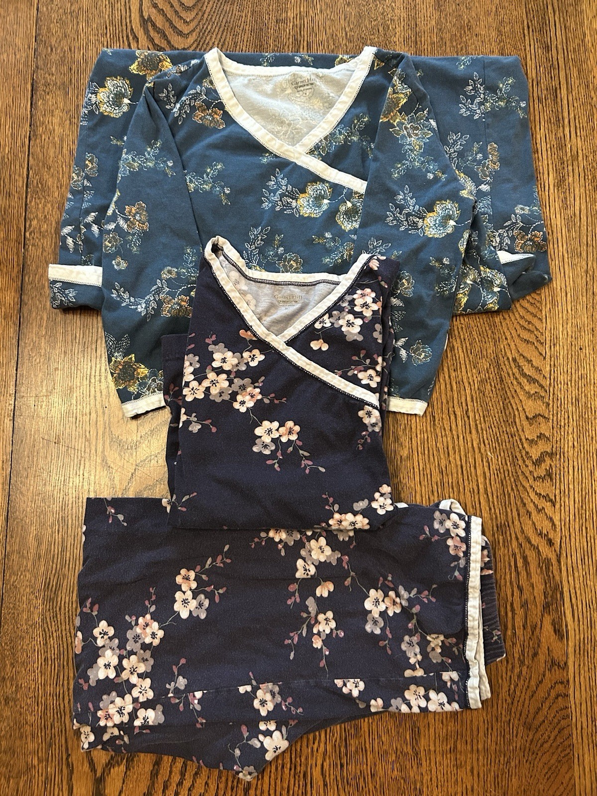 Garnet Hill Asian Wrap Dark Blue Floral Pajamas & Navy Nightgown XS Small Cotton Garnet Hill Asian Wrap Dark Blue Floral Pajamas & Navy Nightgown XS Small Cotton