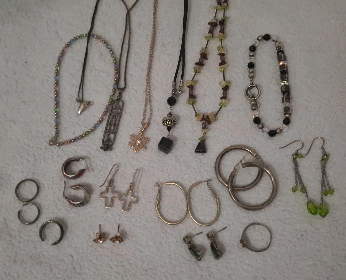 Vintage 925 Sterling Silver Jewelry Lot Necklaces Bracelets Earrings Rings Vintage 925 Sterling Silver Jewelry Lot Necklaces Bracelets Earrings Rings