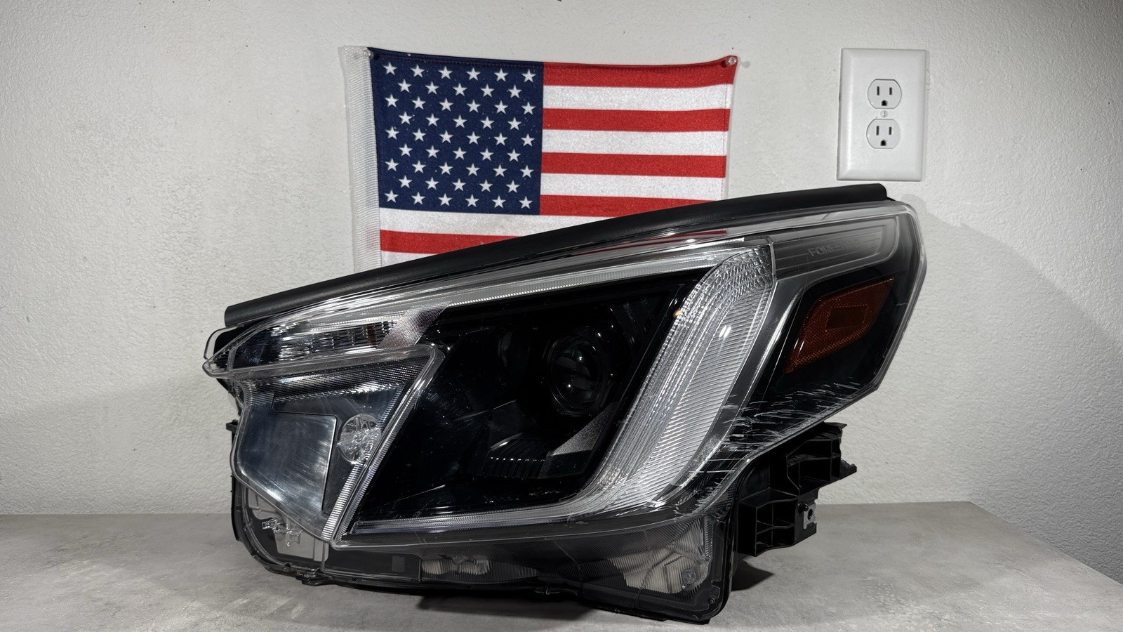 2022-2024 SUBARU FORESTER LH DRIVER LED HEADLIGHT OEM W/ DRL