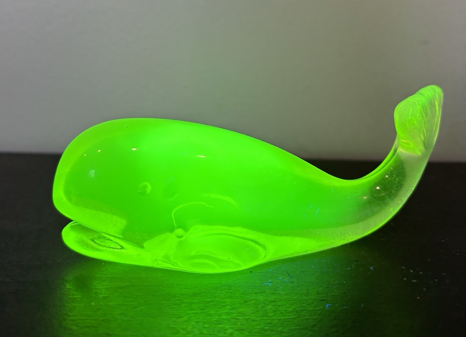 Vintage Fenton Opalescent Glass Topaz Whale Figurine Yellow Green Glow UV 5.25\