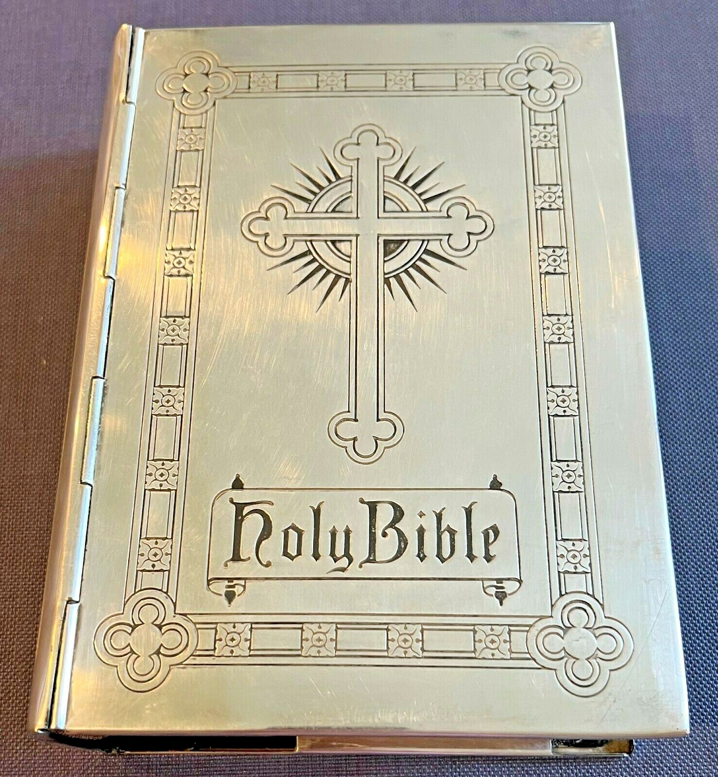 1847 Rogers Bros IS Silverplate Holy Bible Cover New Catholic Edition Douay 1961 1847 Rogers Bros IS Silverplate Holy Bible Cover New Catholic Edition Douay 1961