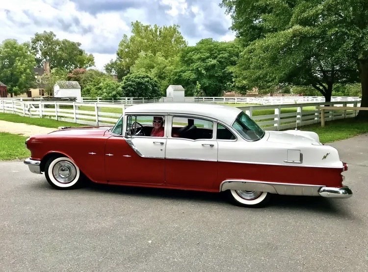 1955 Pontiac Star Chief