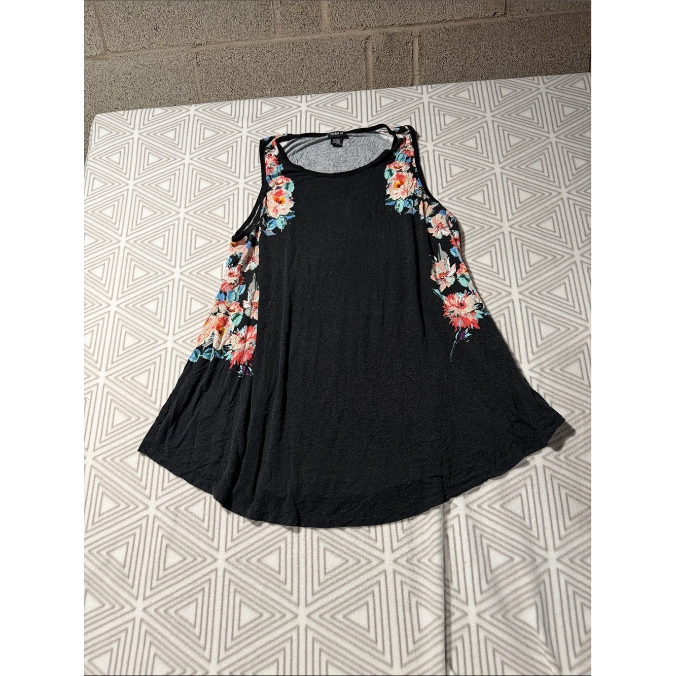 Torrid Black Tank Floral Panels Pink Orange Blue Size 1 Swing Top