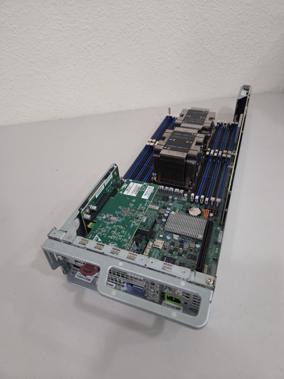1 Blade Nutanix NXS2U2NL 12G600 50654 2.1 GHz, No RAM
