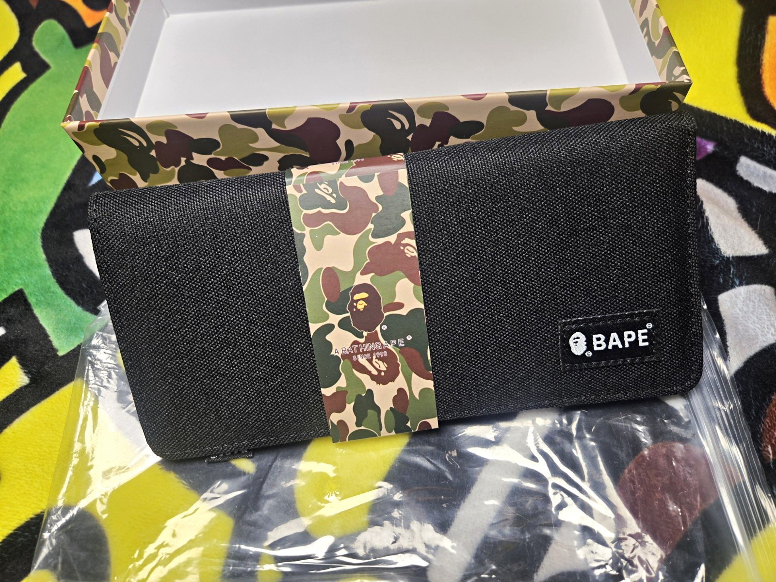 A Bathing Ape BAPE Black Solid Bifold Wallet Ape Head Logo Zip BAPE BATHING APE