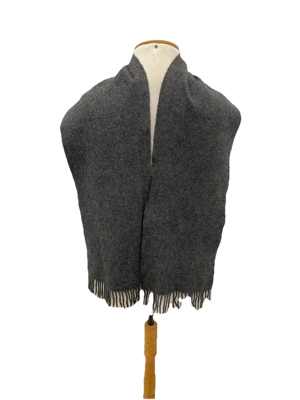 S3# LOEWE 100% Cashmere Scarf Gray Fringe Shawl Wrap Made in Scotland Luxury