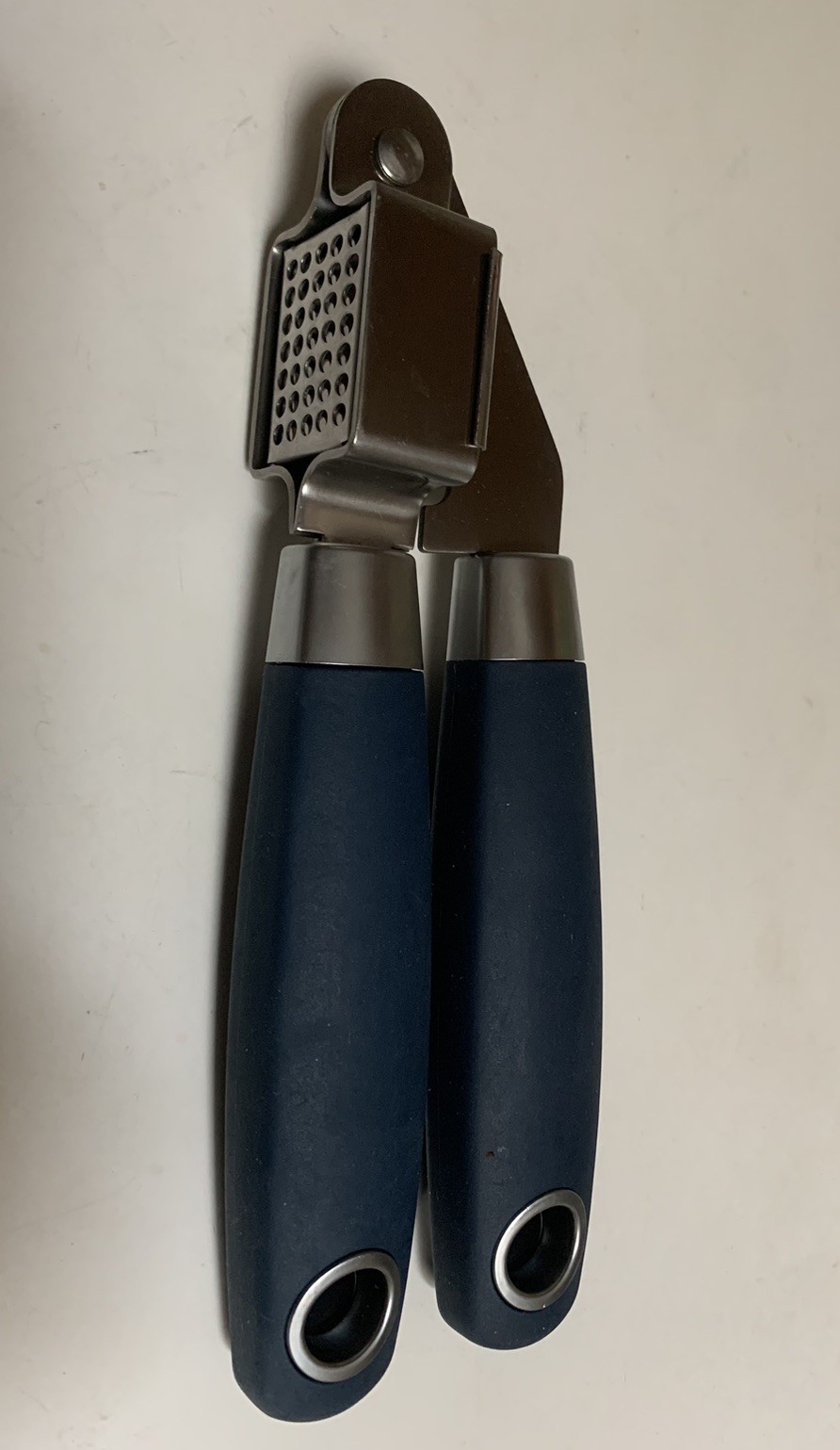 Art & Cook Macy\'s exclusive Garlic Press Heavy Duty NWOT Art & Cook Macy\'s exclusive Garlic Press Heavy Duty NWOT
