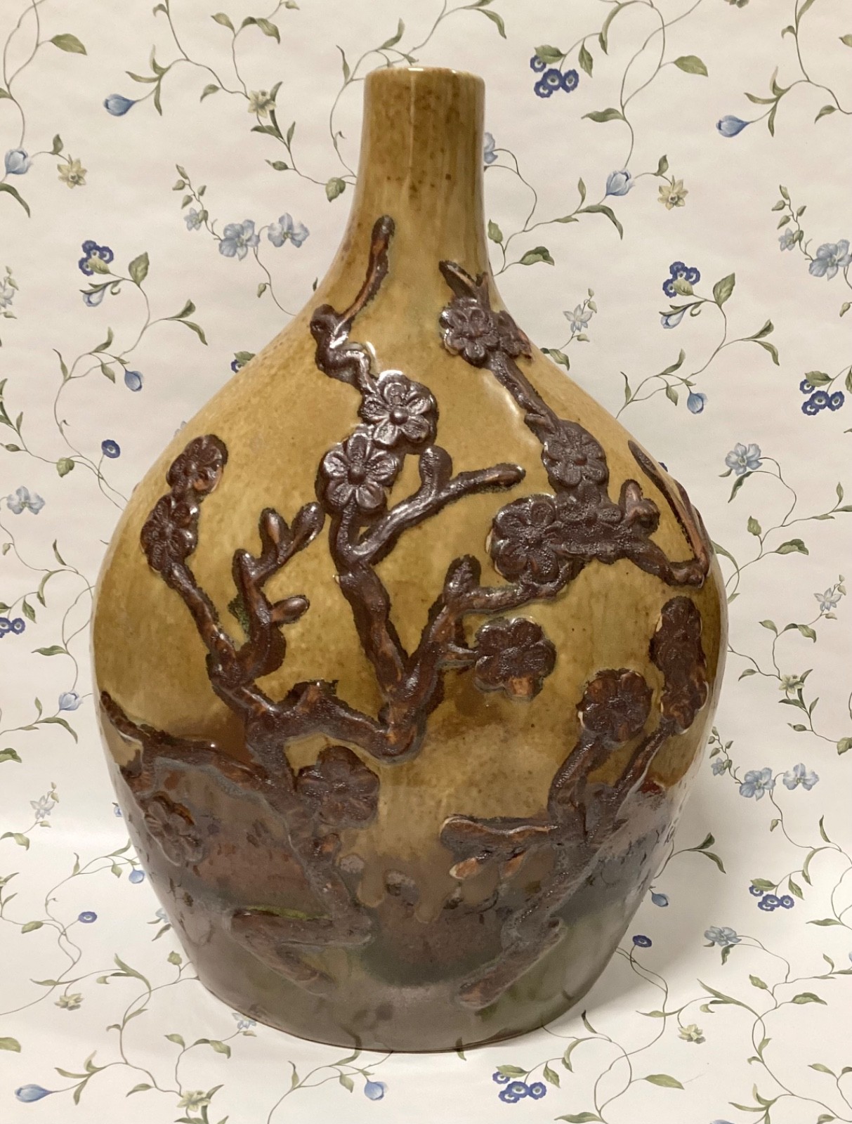 Vintage Chinese style Ceramic Large Cherry Blossom Vase Vintage Chinese style Ceramic Large Cherry Blossom Vase