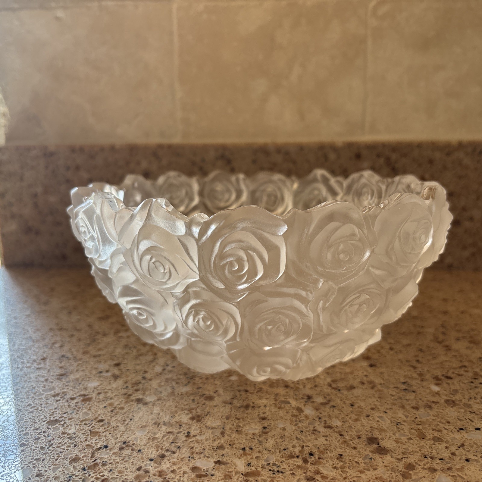 Waterford Crystal Monique Lhuillier Frosted Sunday Rose Bridal Bowl 7\