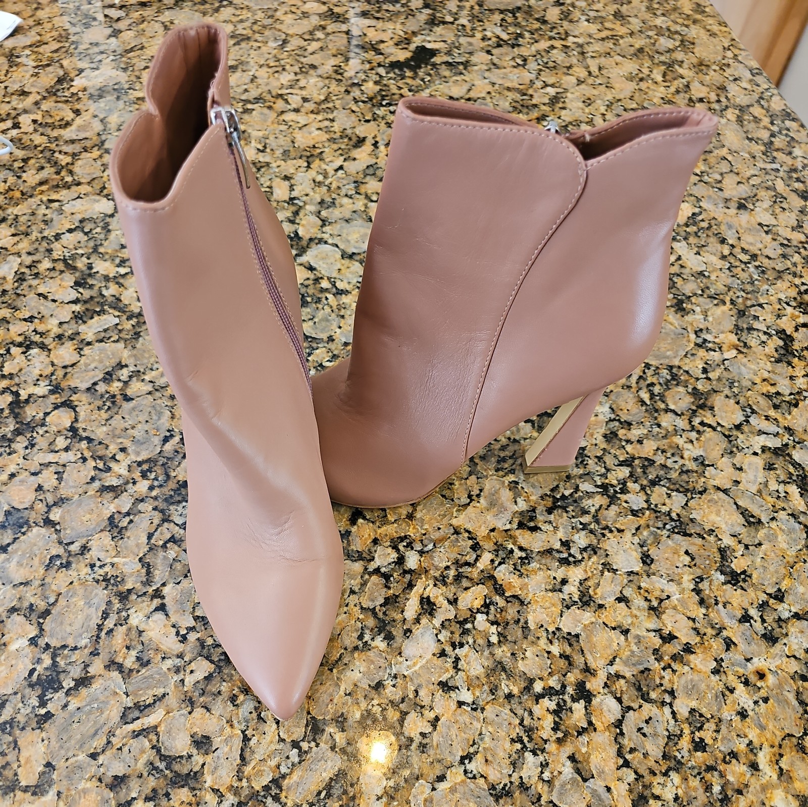 Nine West Heeled Torrie Dress Booties. Light Rust Pink Leather. NWOB. Size 8.5 Nine West Heeled Torrie Dress Booties. Light Rust Pink Leather. NWOB. Size 8.5