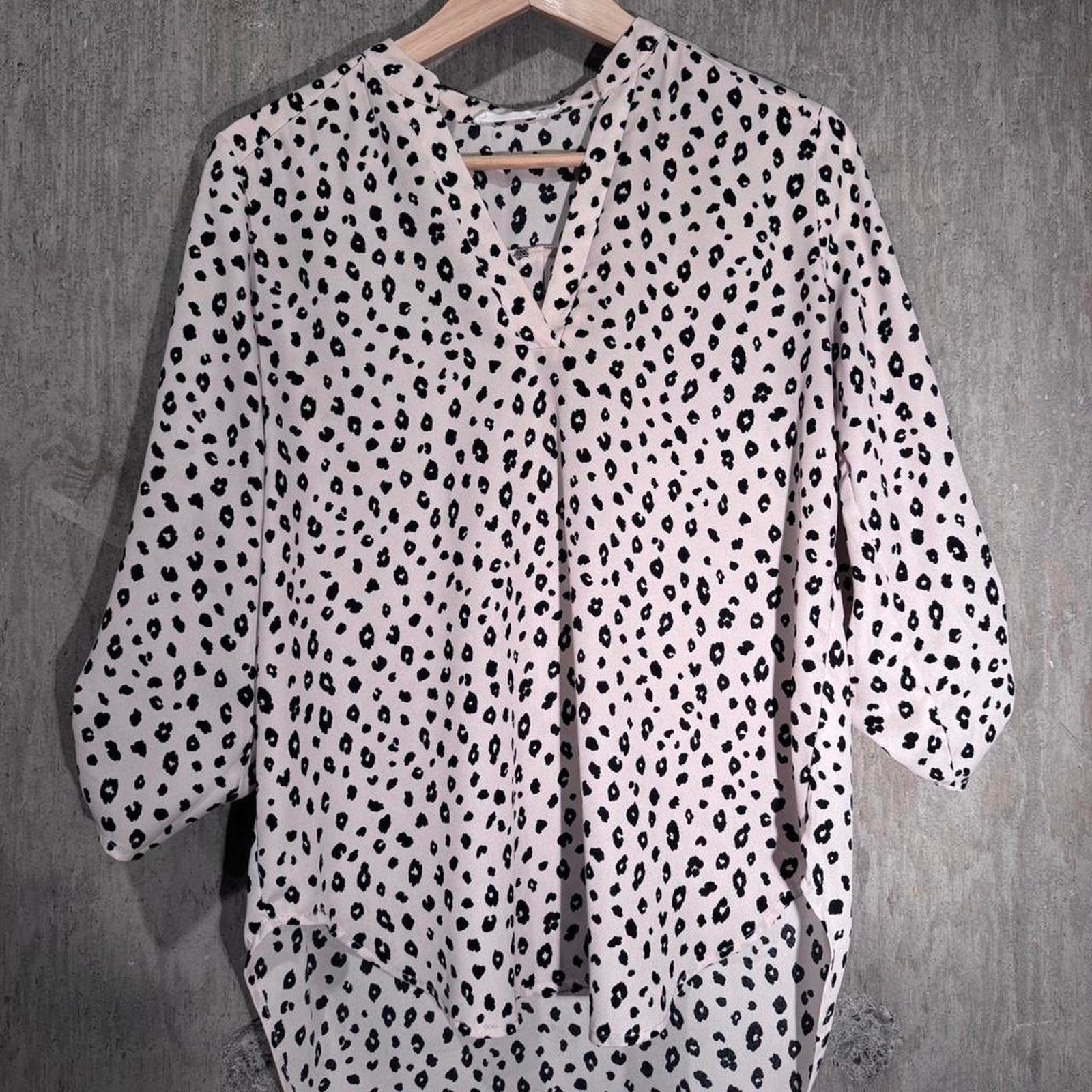 Womens medium blouse with animal print Womens medium blouse with animal print