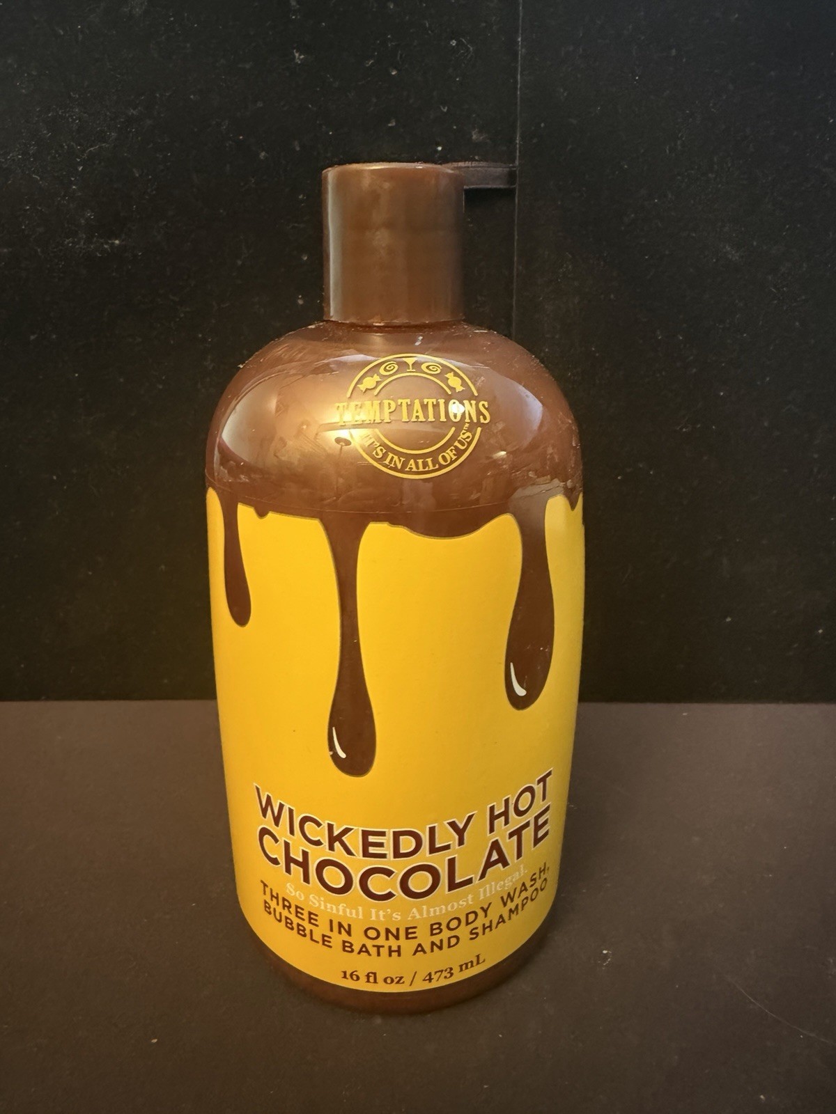 Bath & Body Works Temptations ~ WICKEDLY HOT CHOCOLATE ~ 3 IN 1 SIZE 16 oz Rare Bath & Body Works Temptations ~ WICKEDLY HOT CHOCOLATE ~ 3 IN 1 SIZE 16 oz Rare