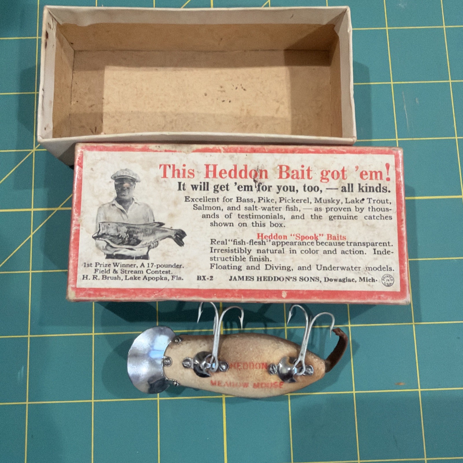 Used Vintage Heddon Meadow Mouse Fishing Lure F200GM w/Box Used Vintage Heddon Meadow Mouse Fishing Lure F200GM w/Box