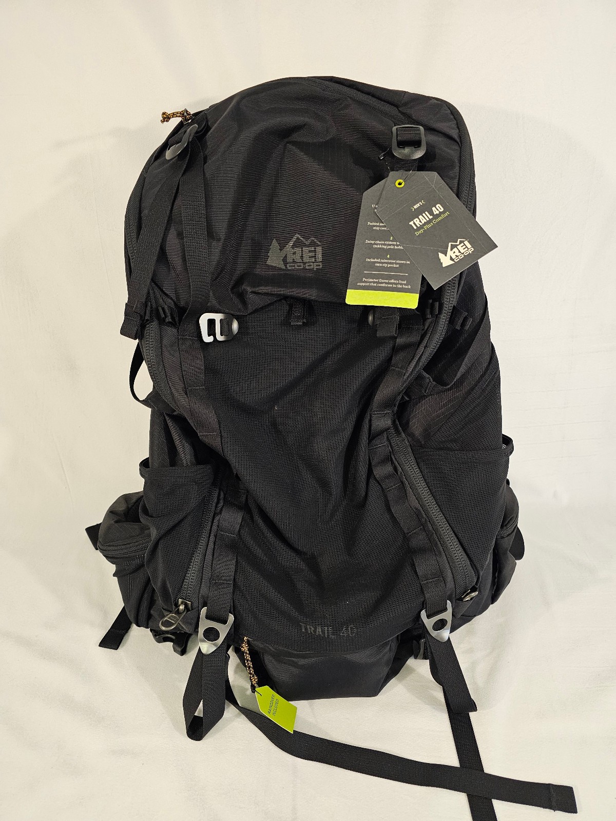 REI Co-op Men\'s Large Trail 40 Backpack - Black - Brand New - REI Co-op Men\'s Large Trail 40 Backpack - Black - Brand New -