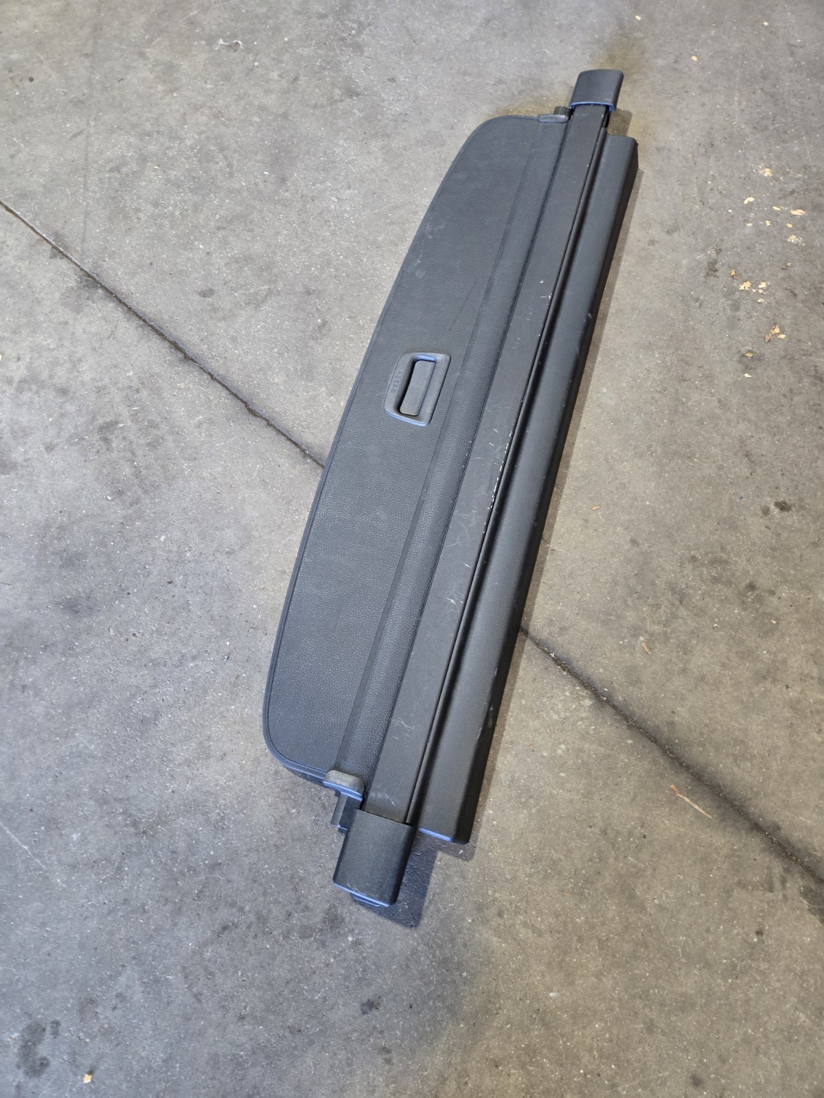 2015-2019 Volkswagen Golf Sportwagen Rear Retractable Cargo Cover OEM Wagon 2015-2019 Volkswagen Golf Sportwagen Rear Retractable Cargo Cover OEM Wagon