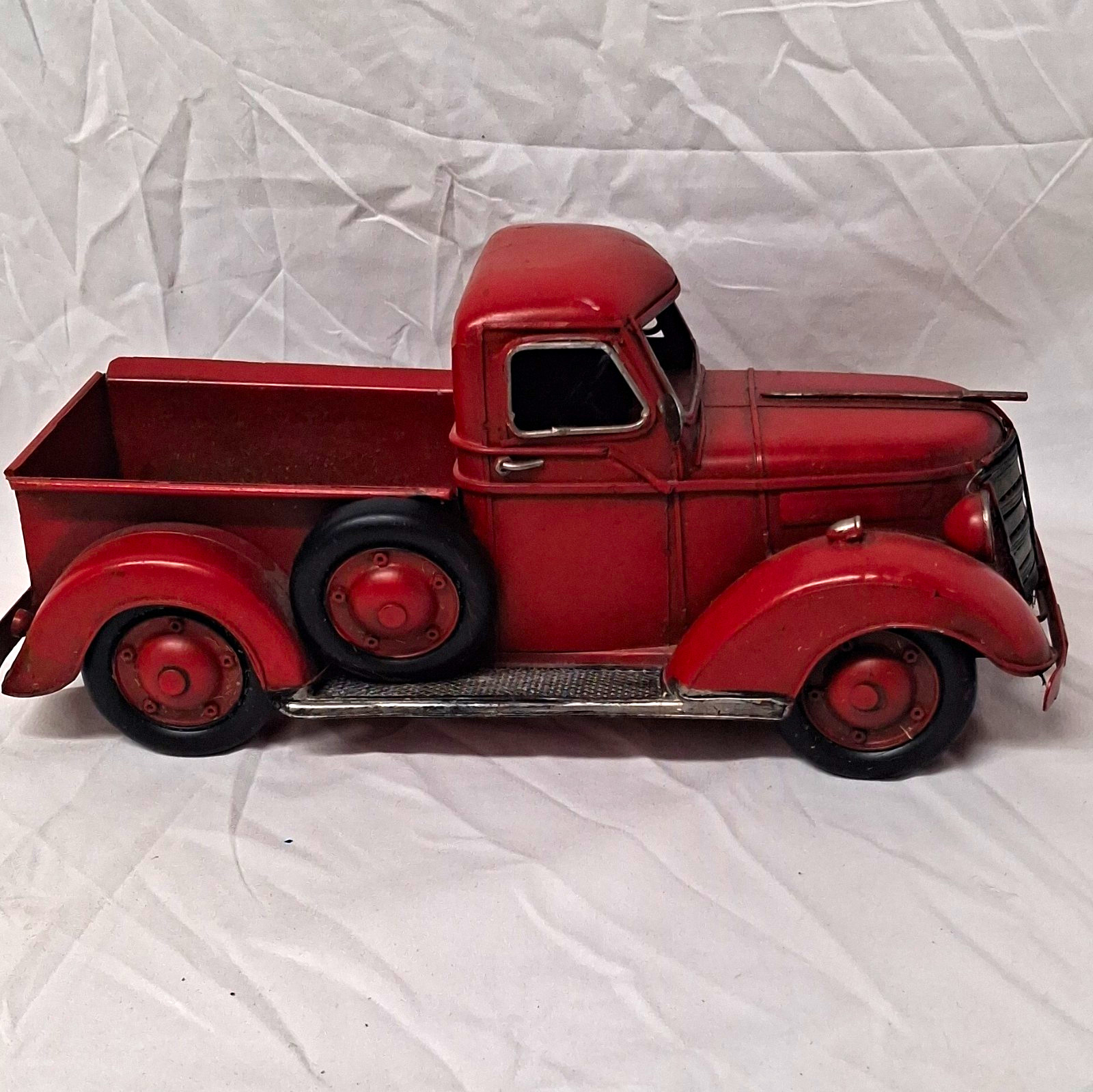 Vintage Red Tin Toy Pickup Truck Metal Vehicle, Age 8-11 Years Vintage Red Tin Toy Pickup Truck Metal Vehicle, Age 8-11 Years