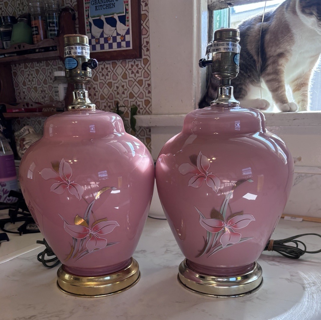 Set of 2 Vintage Pink Floral Mid Century Glass Table Lamps TESTED AND WORKING Set of 2 Vintage Pink Floral Mid Century Glass Table Lamps TESTED AND WORKING