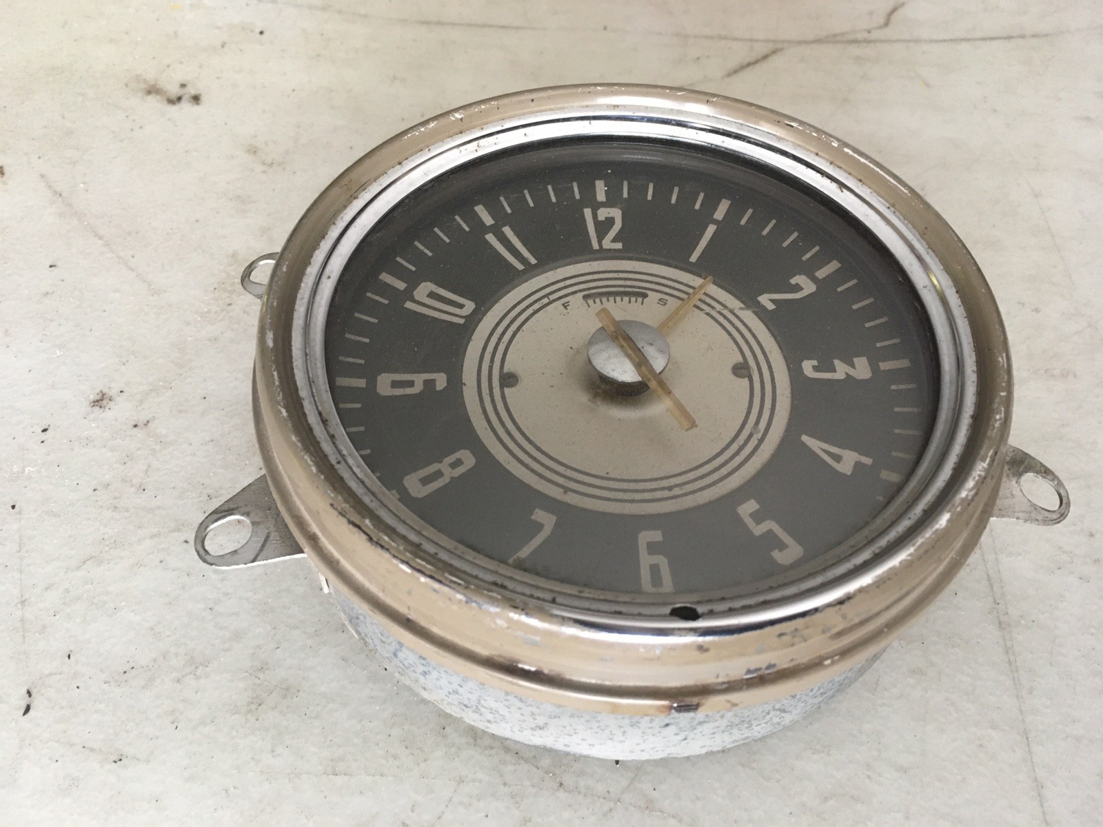 1946 1947 1948 Chevrolet Dash Clock 1946 1947 1948 Chevrolet Dash Clock