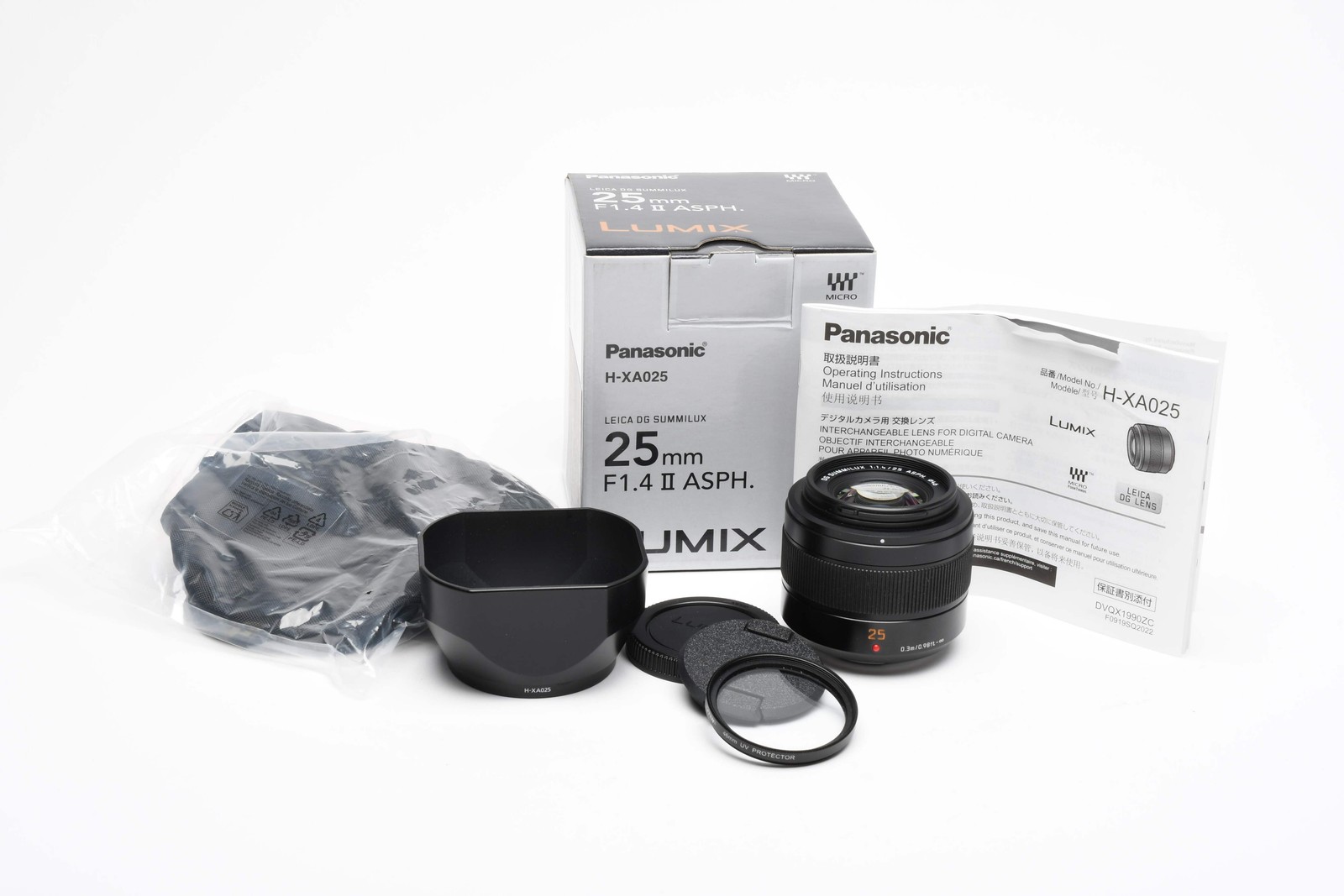 Panasonic Leica DG Summilux 25mm f1.4 II ASPH Micro 4/3 Lens, Mint, Boxed