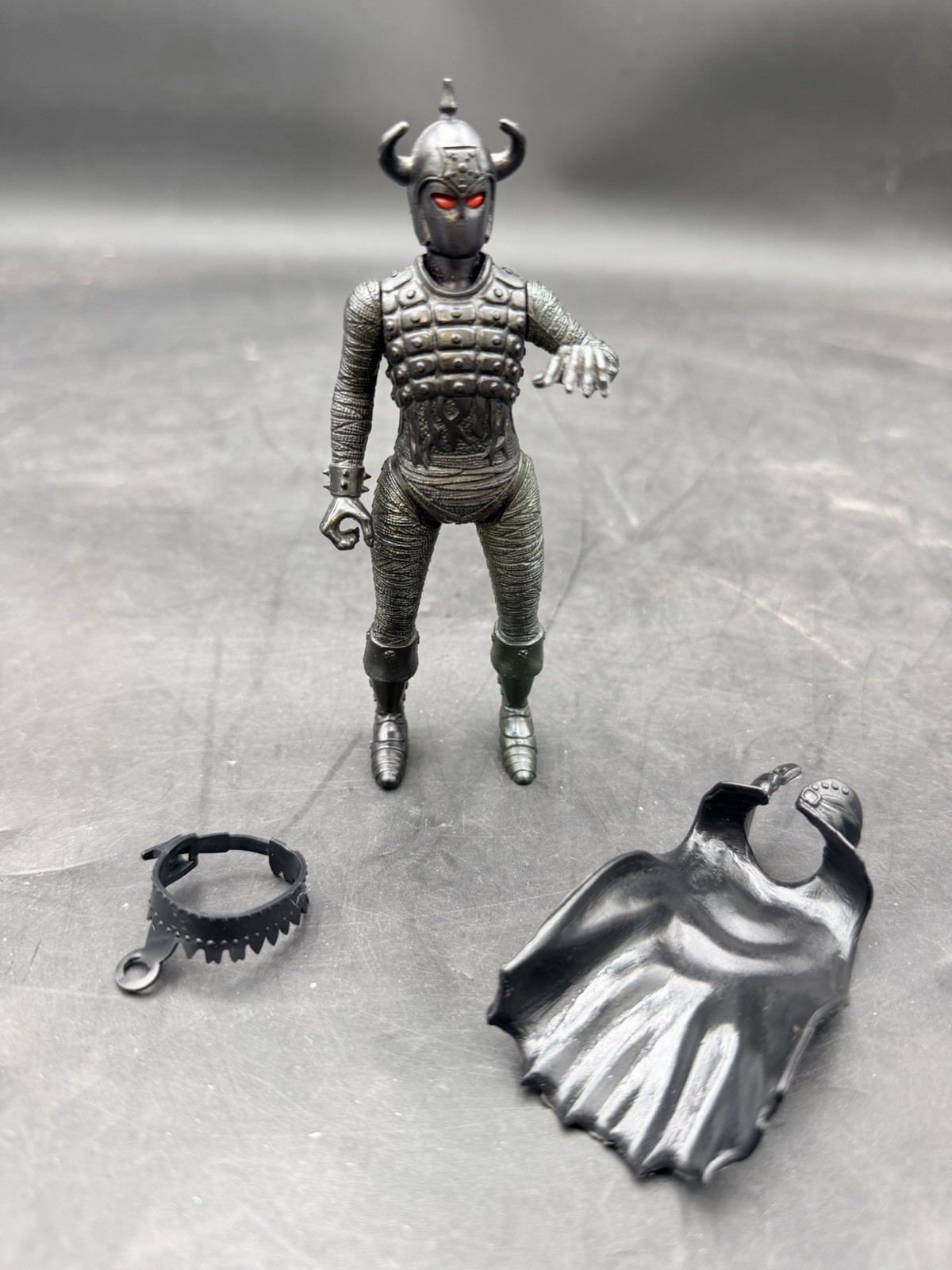 Vintage Knickerbocker 1979 Ringwraith The Black (HTF) RARE (LOTR) Vintage Knickerbocker 1979 Ringwraith The Black (HTF) RARE (LOTR)