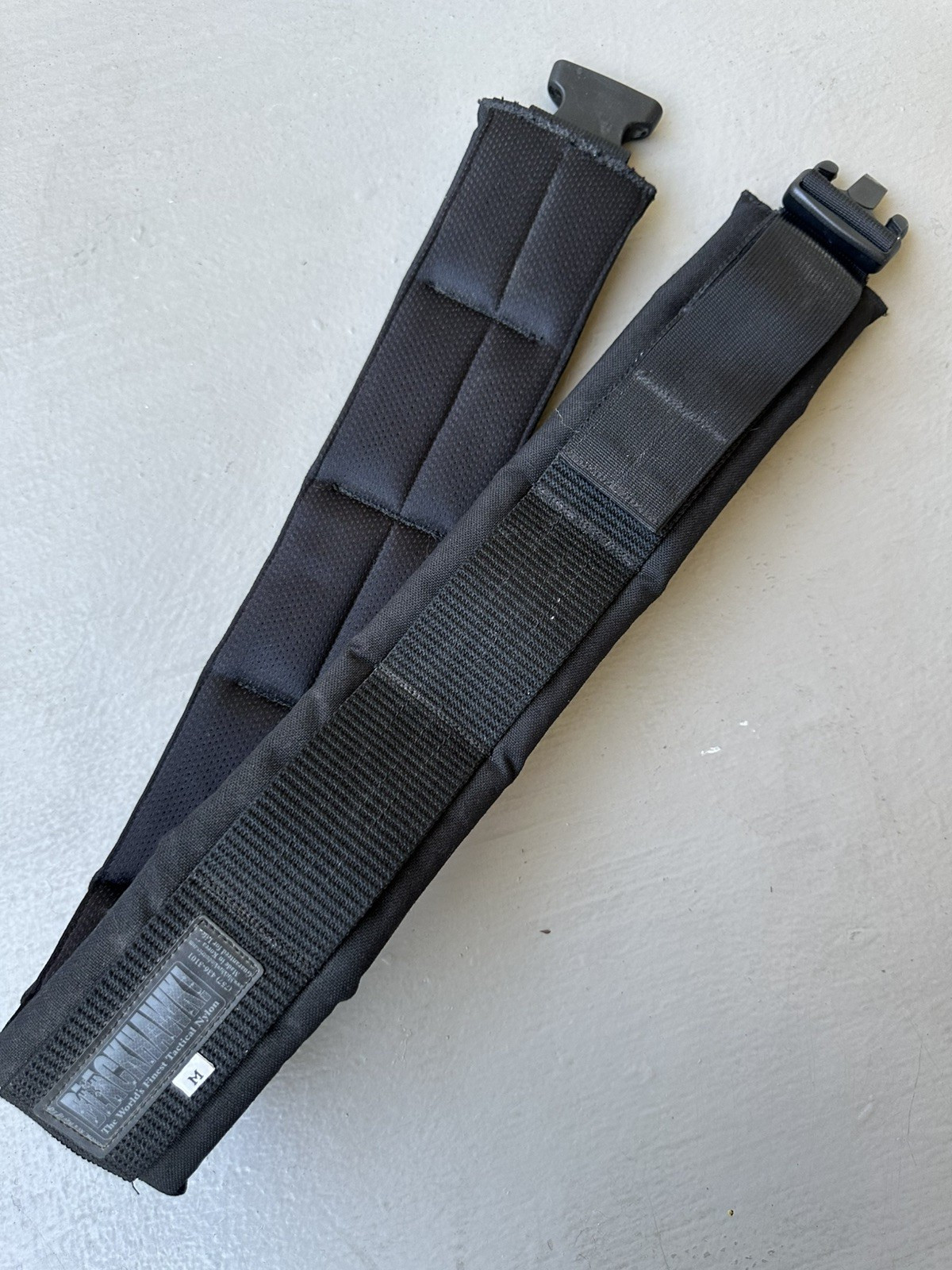 Oldgen Blackhawk Industries Padded Pistol Web Belt MEDIUM Black Oldgen Blackhawk Industries Padded Pistol Web Belt MEDIUM Black