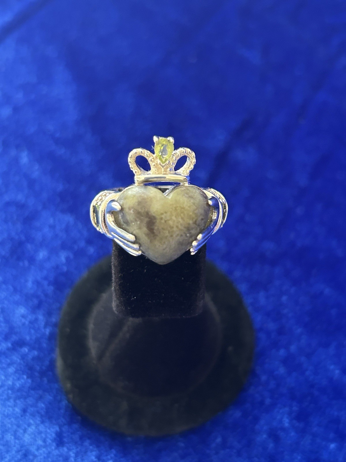 Vintage Sterling Silver Connemara Marble Heart&Peridot Claddaugh Ring Ireland