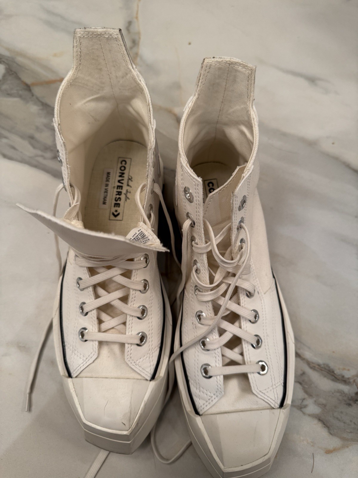 Converse Chuck Taylor 70 de Luxe All Star High Top White Lace-Up A06436C