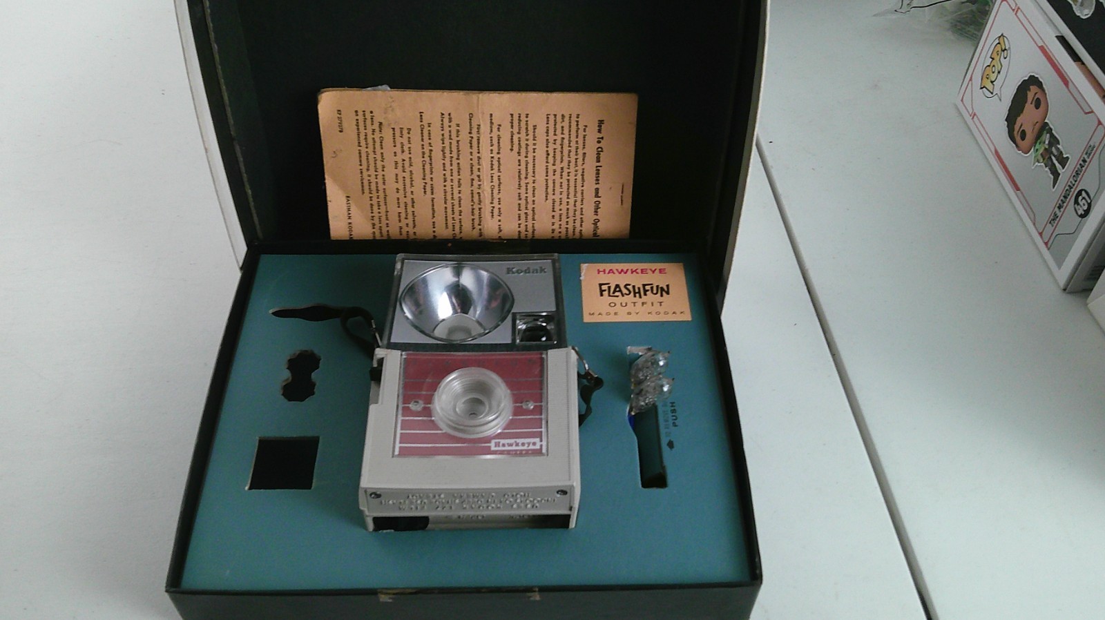 Kodak Hawkeye Flashfun Outfit Vintage Box Camera w/ Flash & Strap