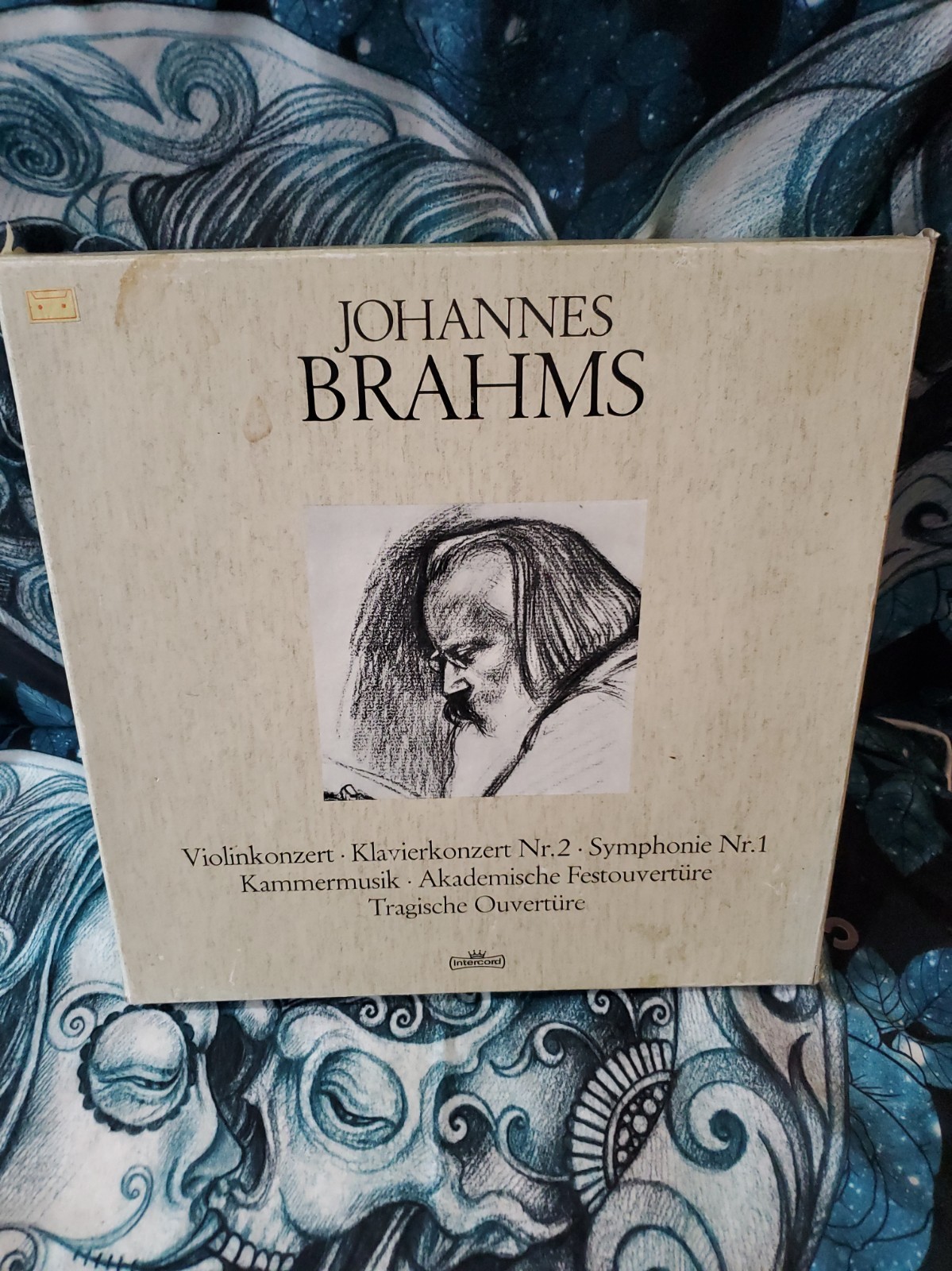JOHANNES BRAHMS BIX SET OF CASSETTES EXCELLENT CONDITION  NOT TESTED