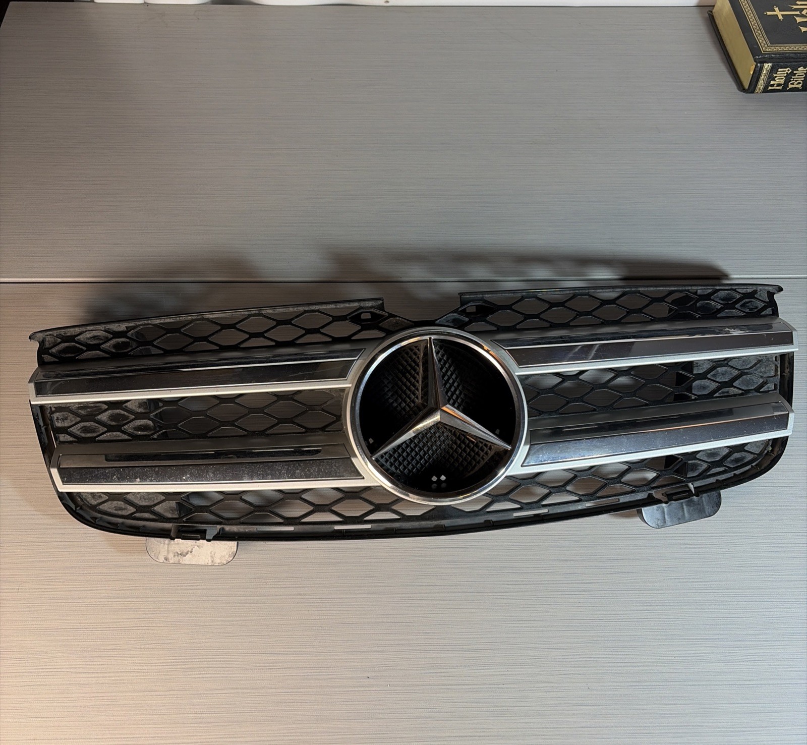 2007-2009 Mercedes X164 GL450 GL550 Front Bumper Upper Grille OEM Radiator Grill