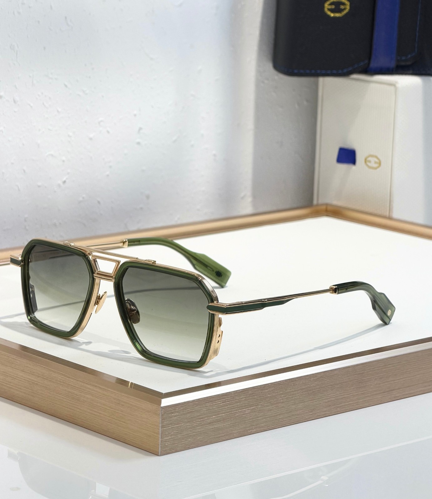 T-HENRI SHADOW Green Gold Aviator Sunglasses Gray Gradient Lens 55-18-149 T-HENRI SHADOW Green Gold Aviator Sunglasses Gray Gradient Lens 55-18-149