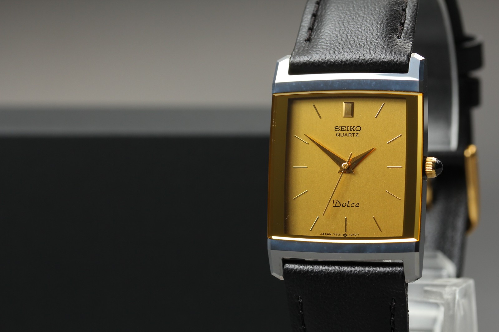 Vintage 1985 N MINT Quartz Tank Seiko Dolce 7321-5730 Tungsten Mens Watch JAPAN