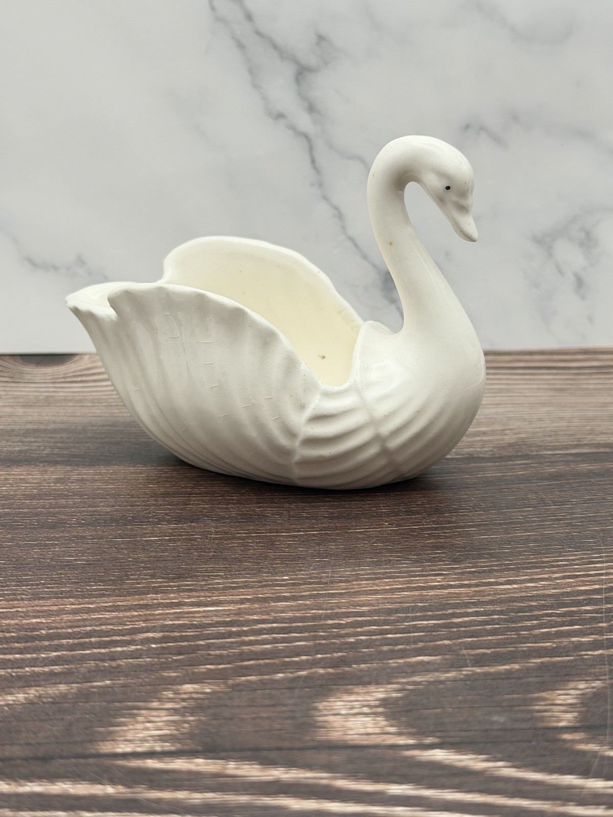 Vintage White Swan Trinket Dish Figurine by Napco Japan 4.25\