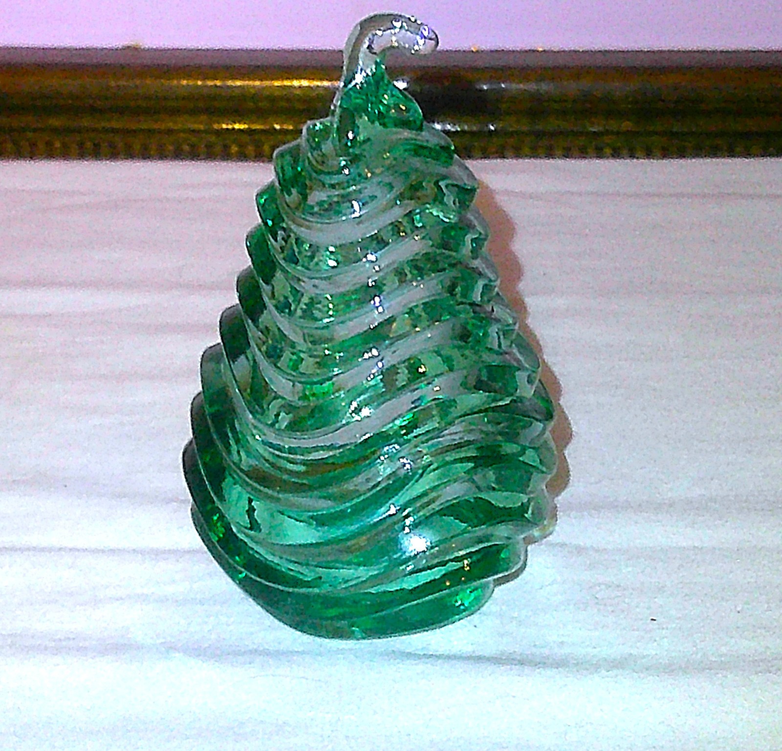 VINTAGE FENTON HERITAGE GREEN PEAR SHAPED TRINKET DISH with LID
