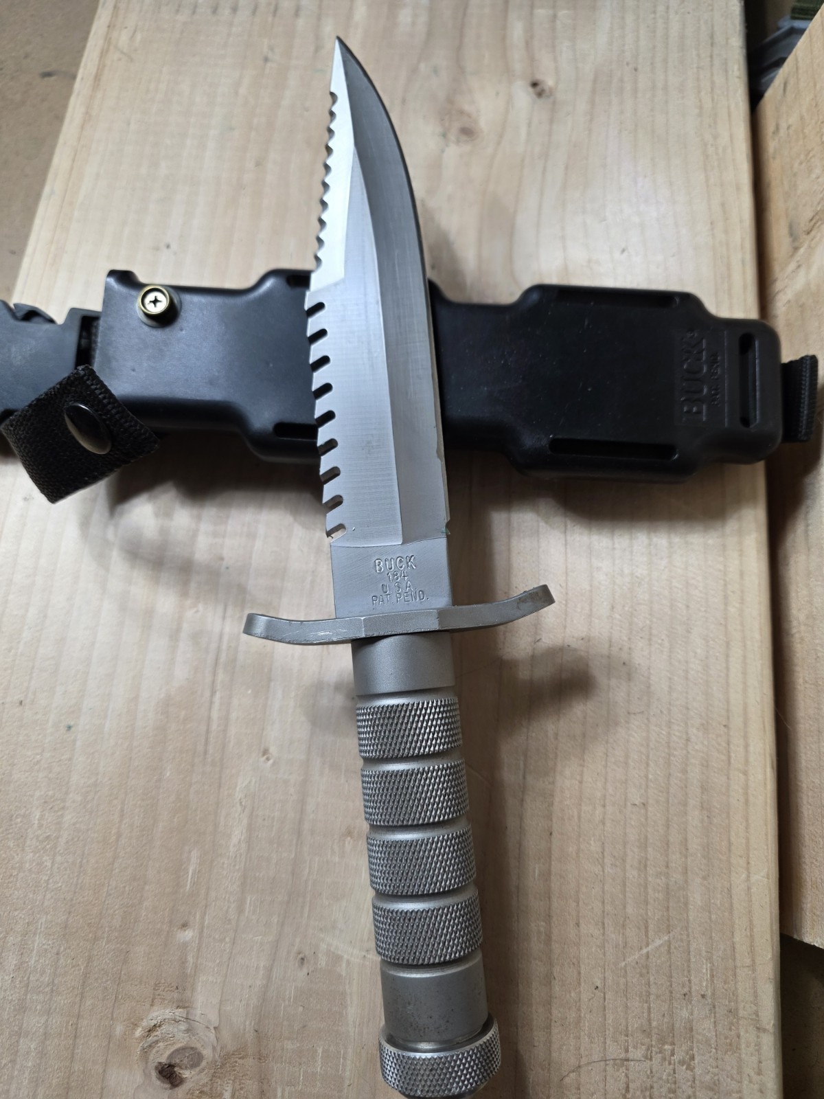 Vintage Buck 184 Fixed Blade Knife Great Condition Patent Pending Model W/Sheath Vintage Buck 184 Fixed Blade Knife Great Condition Patent Pending Model W/Sheath