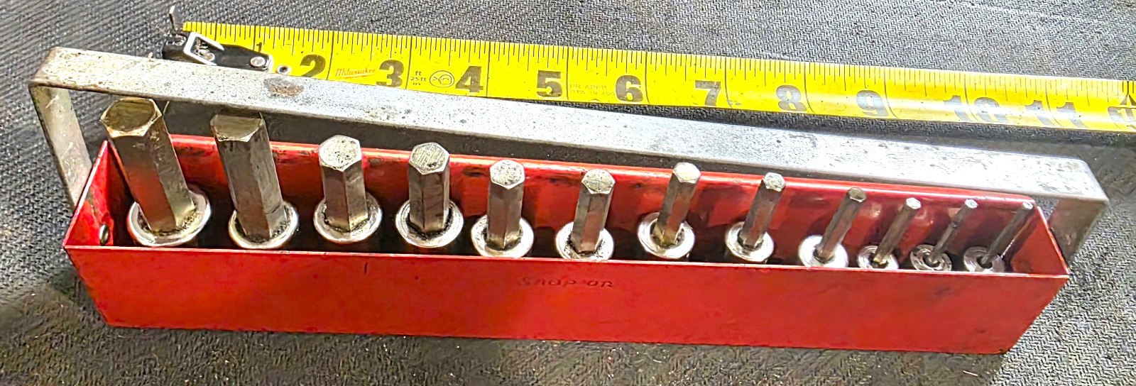 SNAP ON  12-Piece Combination Drive Hex Bit Socket Set (2-12mm)  USA