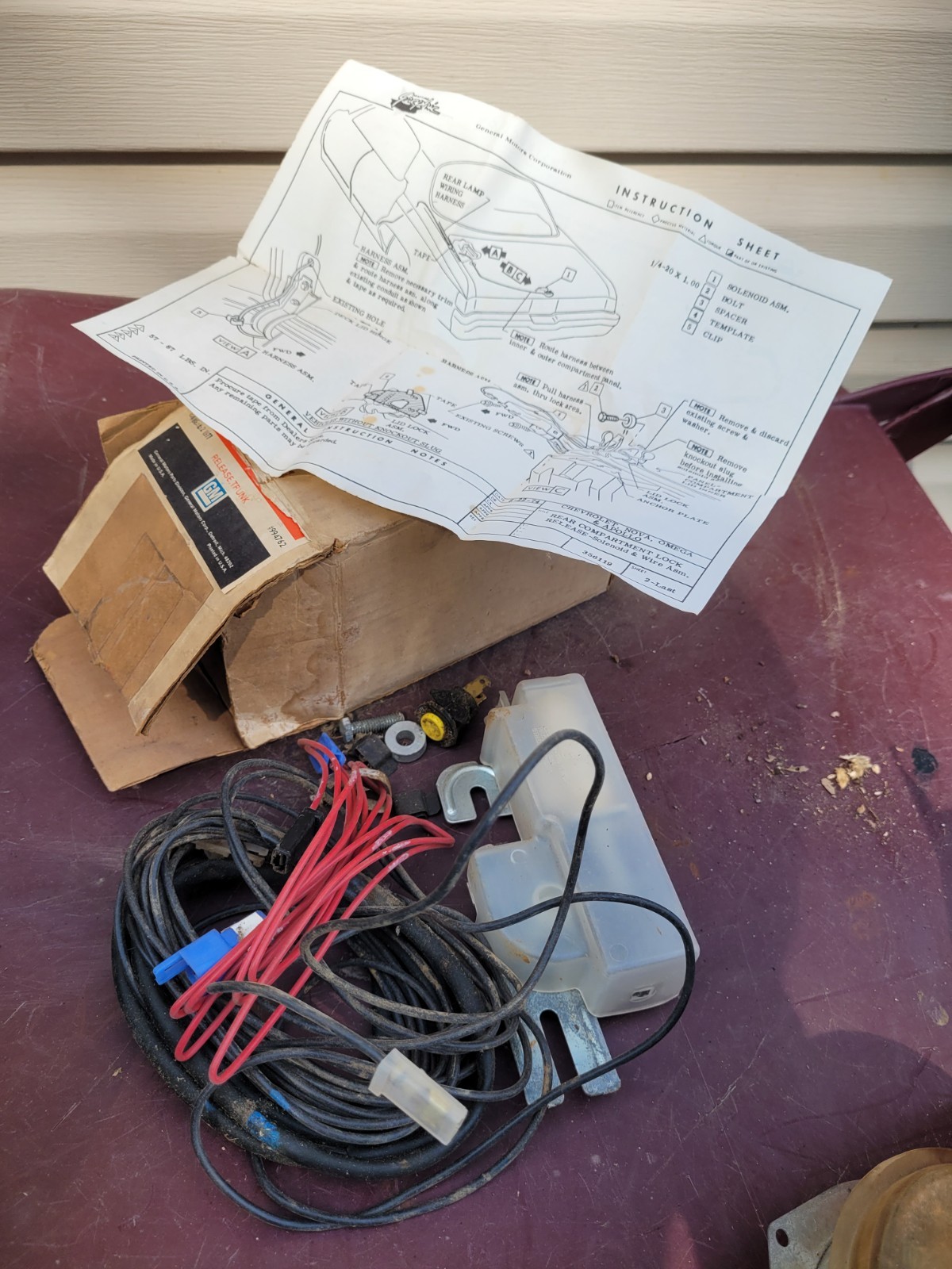 1975-1978 General Motors NOS Deck Lid Power Lock Release Package GM # 994762