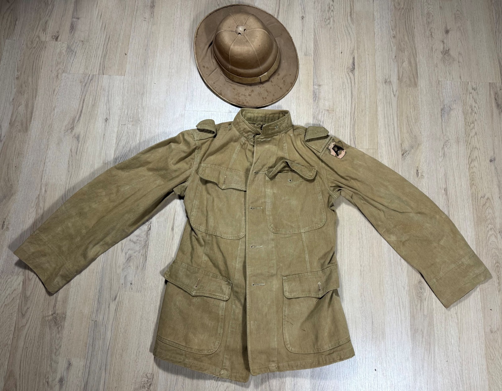 WW1 US Army Uniform Summer Khaki Tunic & Period Sun Hat Pith Helmet Twill