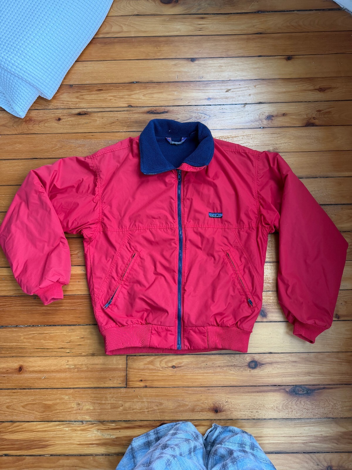 Patagonia Vintage Men\'s Small Red Bomber Jacket Fleece Red Navy MADE IN USA Patagonia Vintage Men\'s Small Red Bomber Jacket Fleece Red Navy MADE IN USA