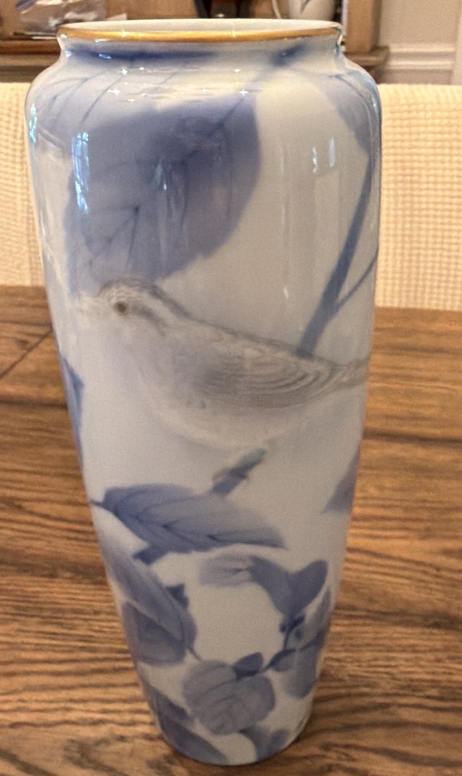 Fukagawa Seiji Japanese Arita Porcelain Blue & White Botanical Vase w/box Fukagawa Seiji Japanese Arita Porcelain Blue & White Botanical Vase w/box