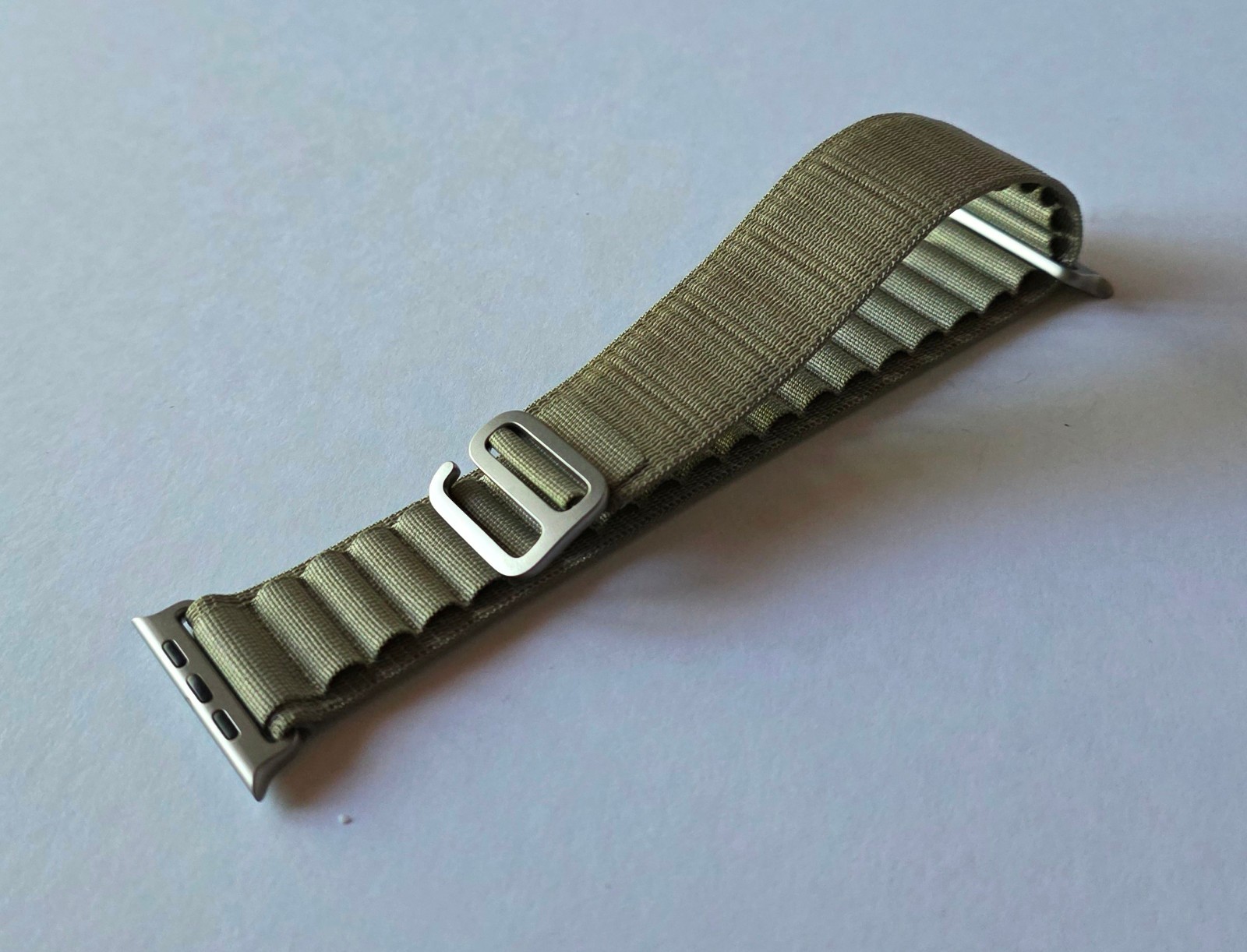 Unused Original LARGE (L) Apple Watch 49mm Alpine Loop OLIVE Band in Bulk Pkg