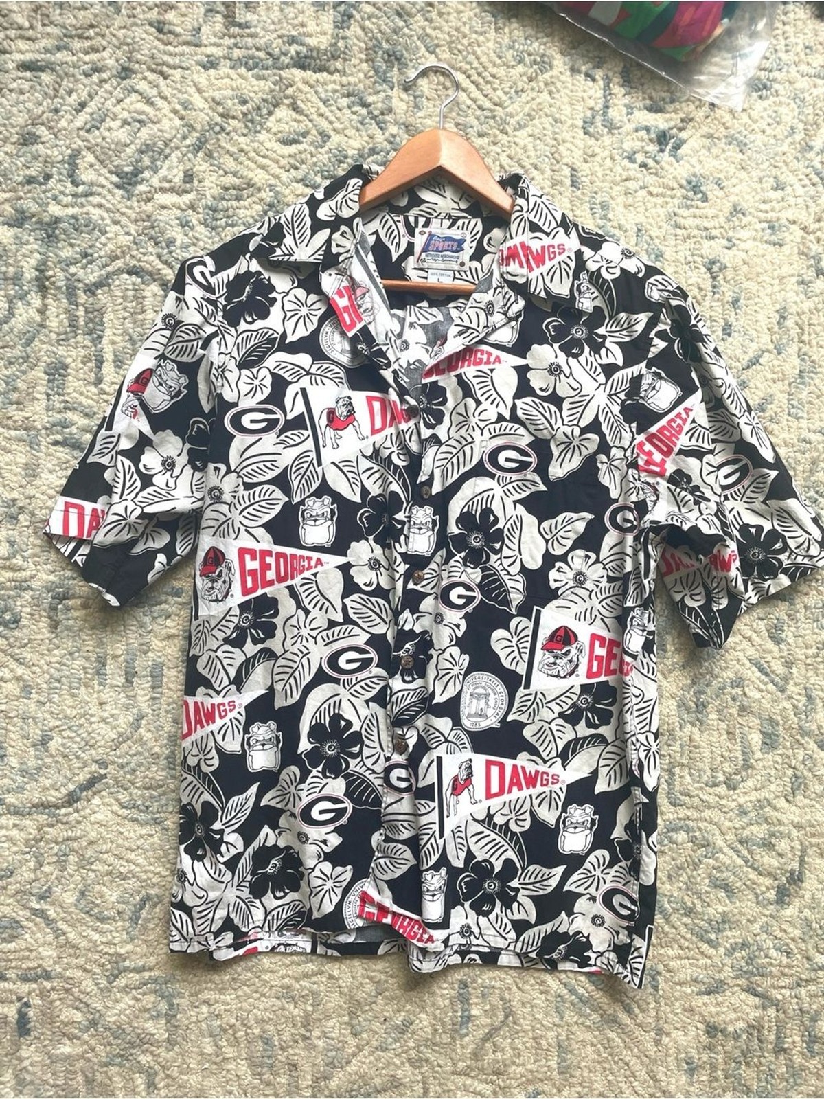 reyn spooner Mens Georgia Bulldogs Button-Down Hawaiian Shirt Size large Cotton reyn spooner Mens Georgia Bulldogs Button-Down Hawaiian Shirt Size large Cotton