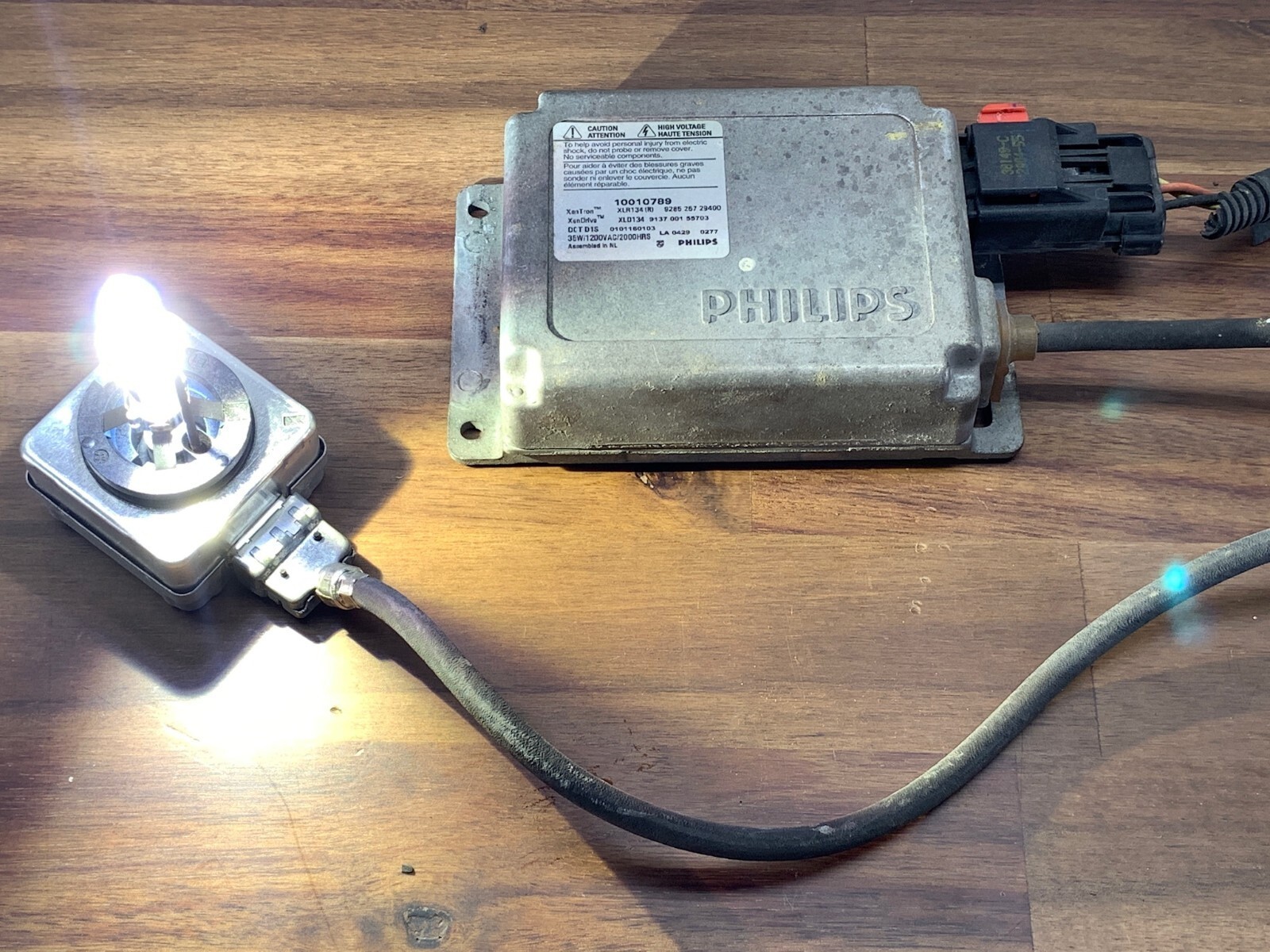 2003 2004 2005 2006 Cadillac Escalade Philips Headlight Ballast Xenon HID + Bulb